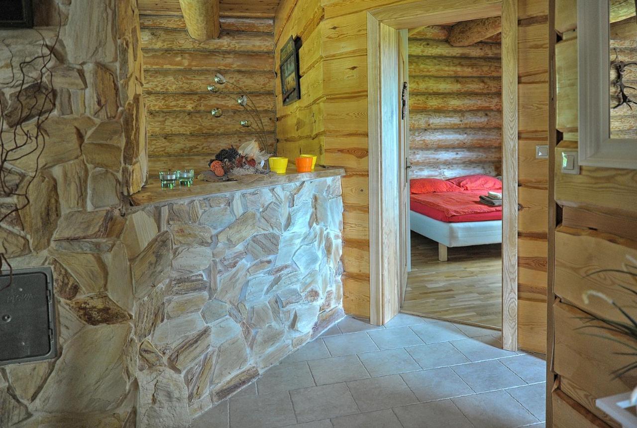 Villa Dom Pod Sosnami à Gryżyna Extérieur photo