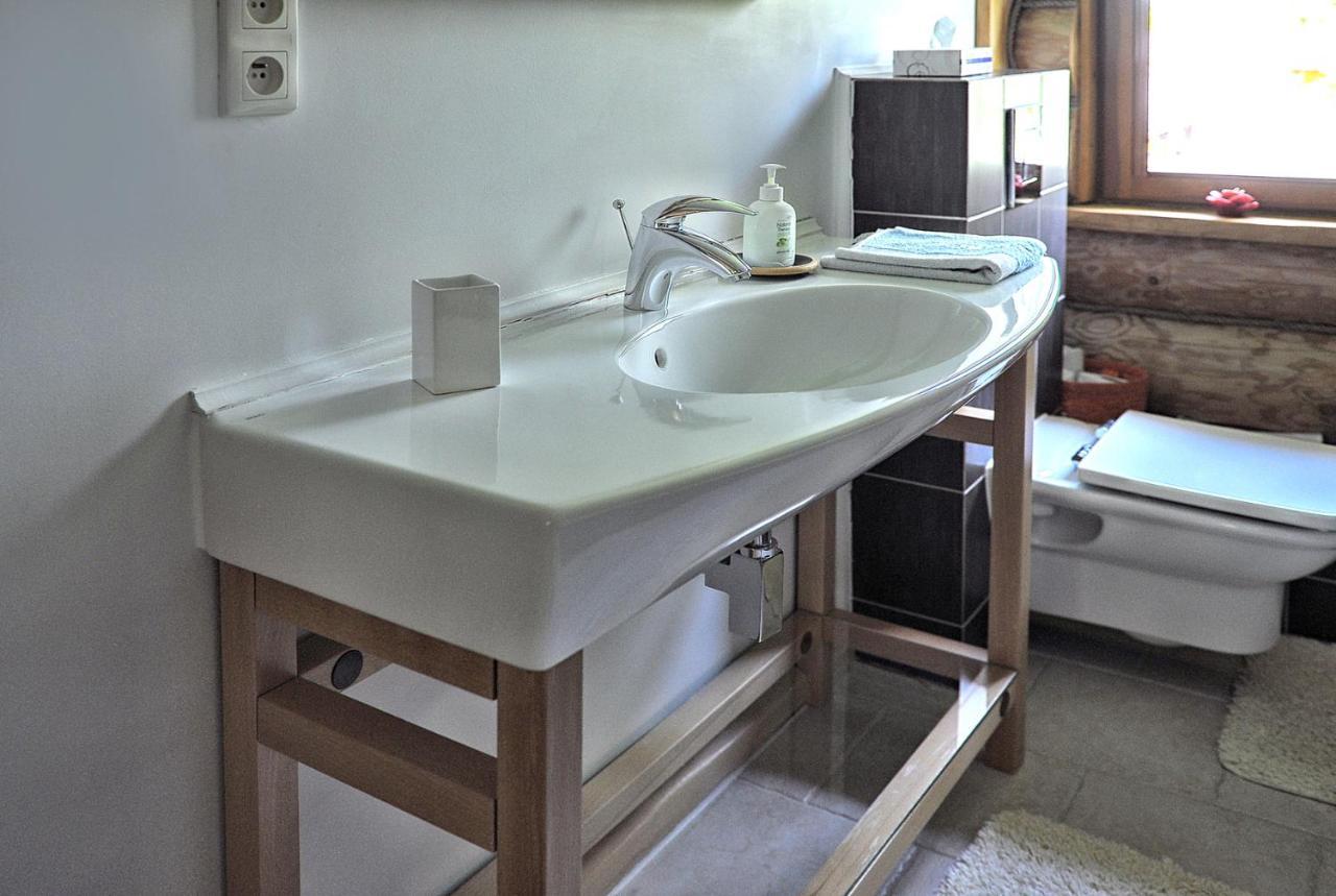 Villa Dom Pod Sosnami à Gryżyna Extérieur photo